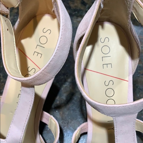 Lovely Brand new Dress shoes . - Picture 3 of 7